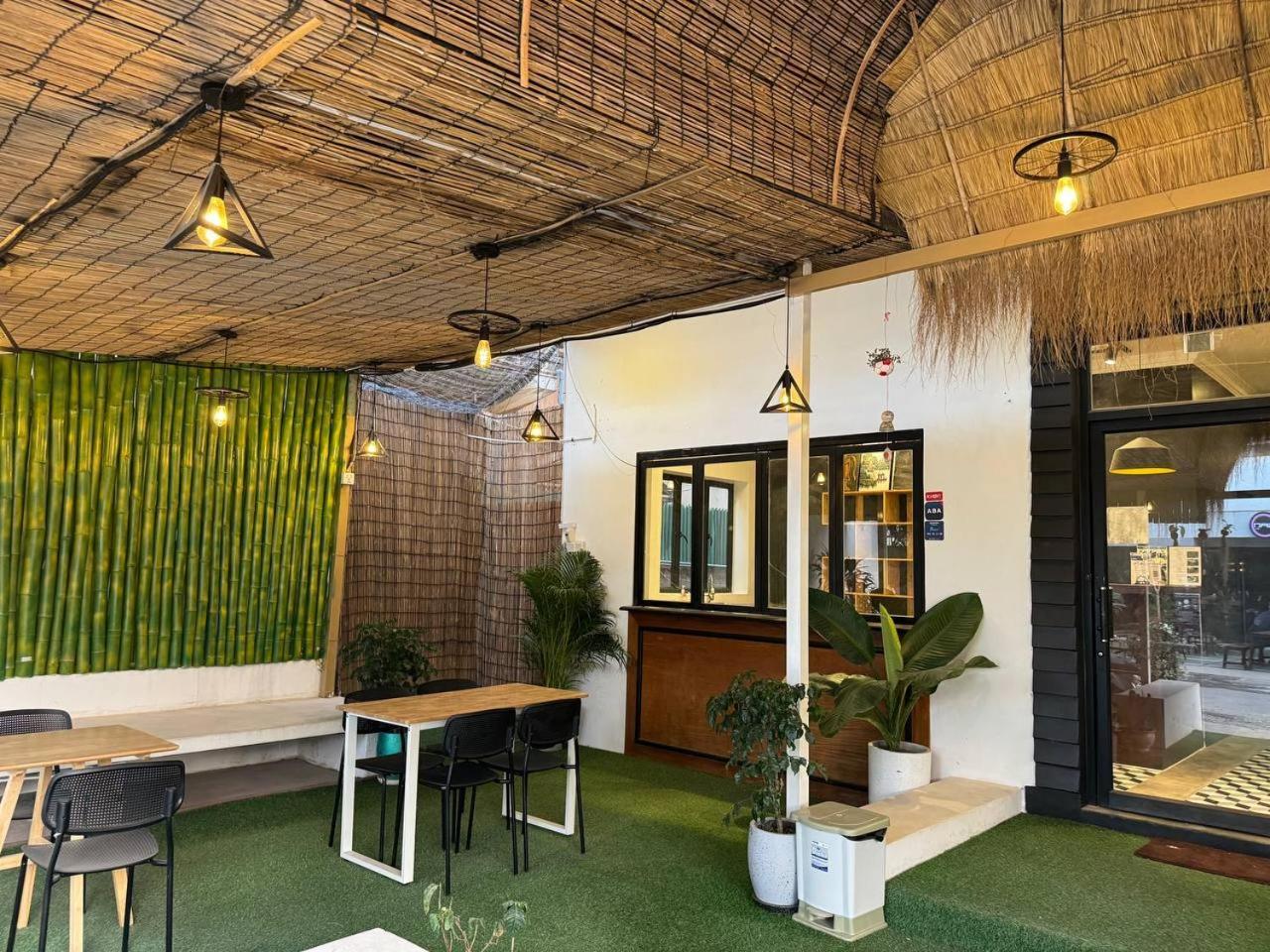 The Hive Hotel Siem Reap Exterior photo